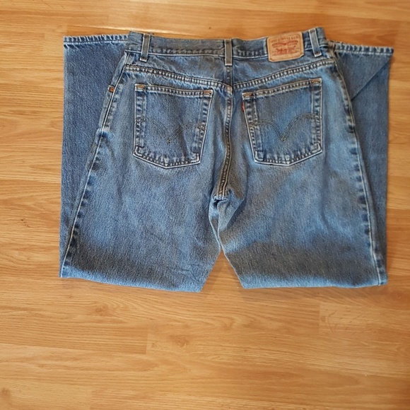 Levi's 550 Relaxed Fit Tapered Leg - Picture 3 of 5